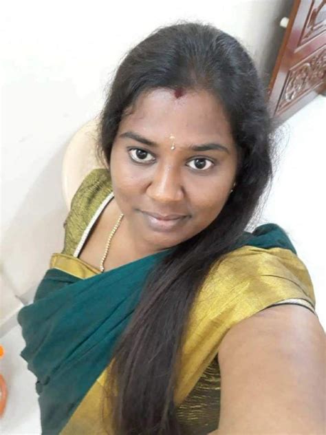 tamil nude auntys|Chennai auntyai ookum tamil aunty xxx videos